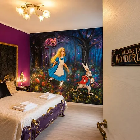 Casa Dei Murales Wonderland Cascata Delle Marmore - Esperienza Immersiva Da Fiaba Arrone